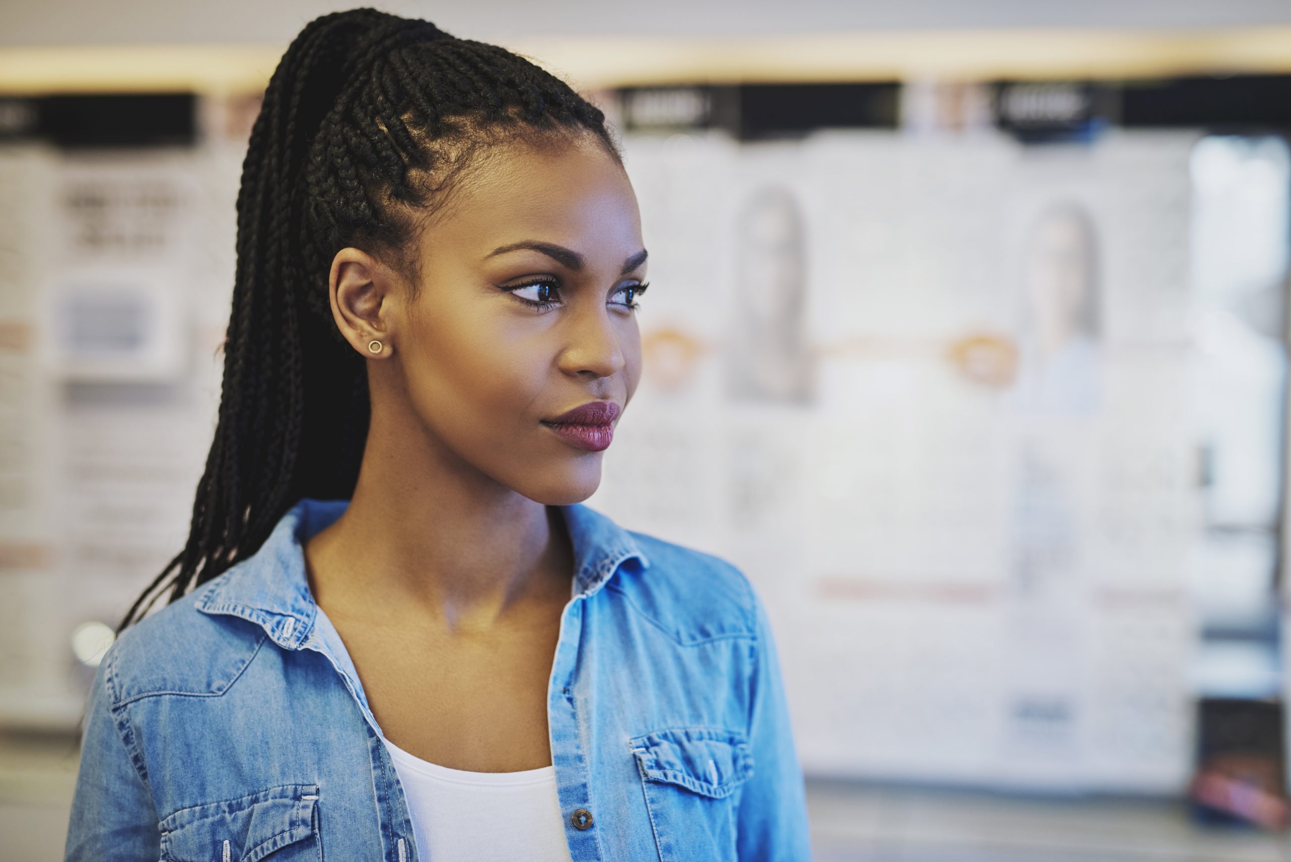 portrait of black business woman 8N46XBV scaled