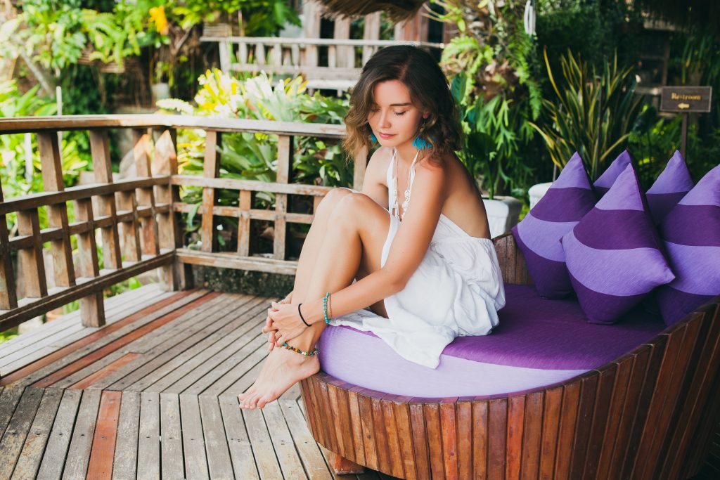 young innocent pure beautiful woman FGU7MBX 1